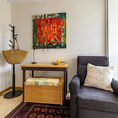 Detached House - 10 Min Walk To The Beach, Garden, Bbq, 40insmarttv, Parking 度假居 利耶帕亚